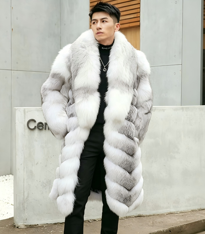 Natural fox fur coat.Luxury Winter Outerwear