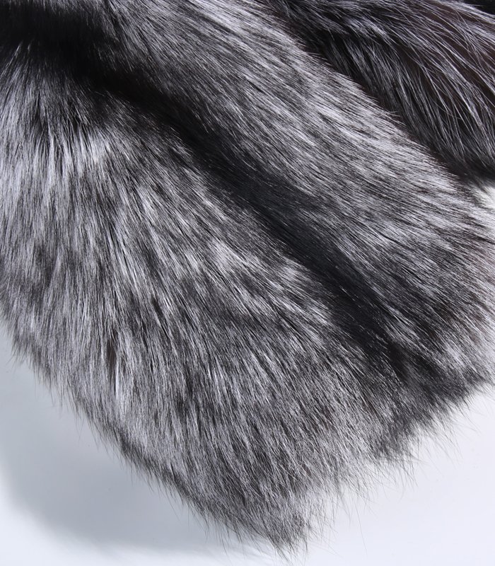 #2606 Long Silver Fox Fur Coat for Women, Real Full Skin Silver Fox Jacket Wide Lapel Luxury Winter Outerwear.b