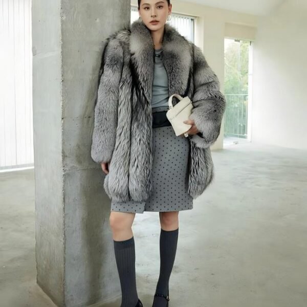 #2621 Finnish Silver Fox Fur Coat, Real Full Skin Silver Fox Jacket for Women Vintage Luxury Winter Outerwear.d