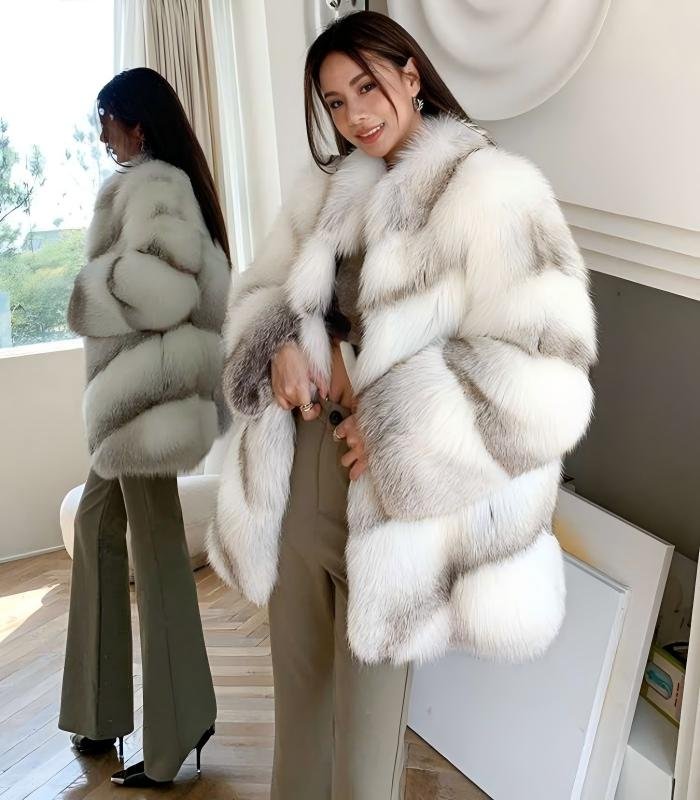 #2622 Fox Fur Coat, Real Full Skin Fox Jacket for Women Luxury Winter Outerwear.c
