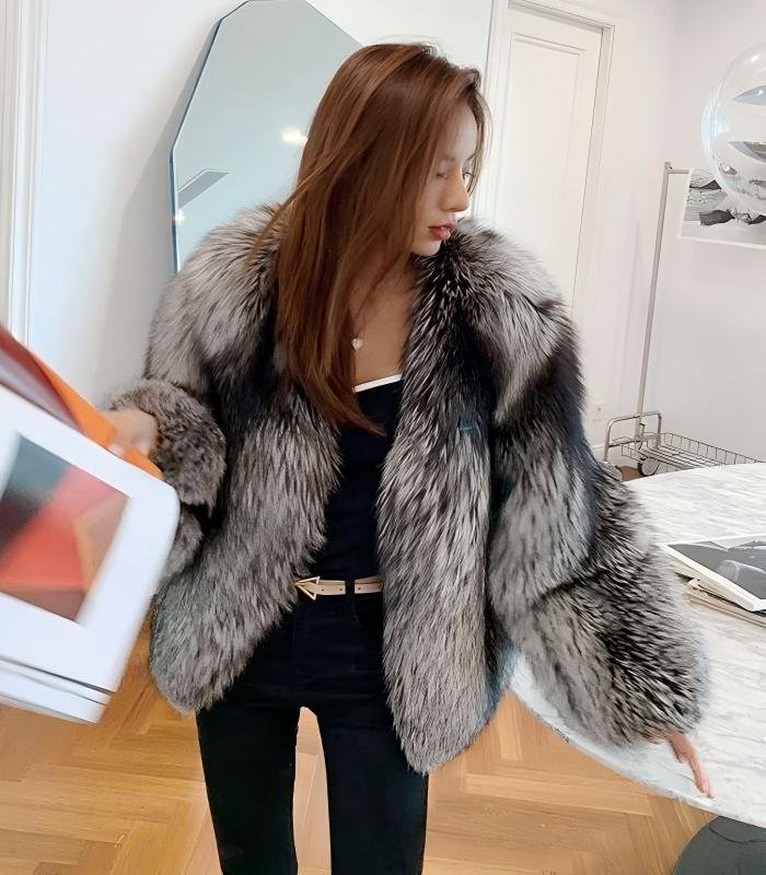 #2626 Women's Silver Fox Fur Short V-Neck Coat, Luxury Natural Full Skin Fox Fur Winter Jacket.C
