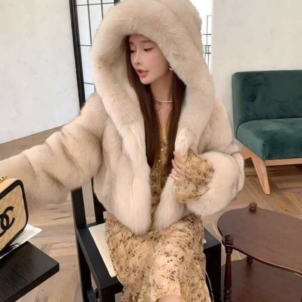 #2636 Women's Short Hooded Fox Fur Coat, Fluffy Warm Hood Fur Outerwear.C