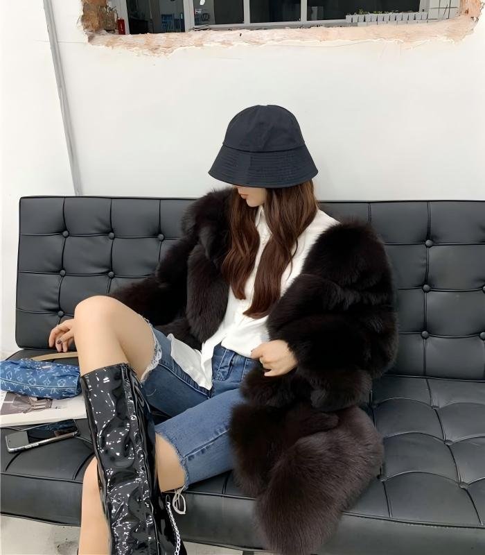 Women's Long Fox Fur Coat, Real Full Skin Luxury Winter Outerwear for Women