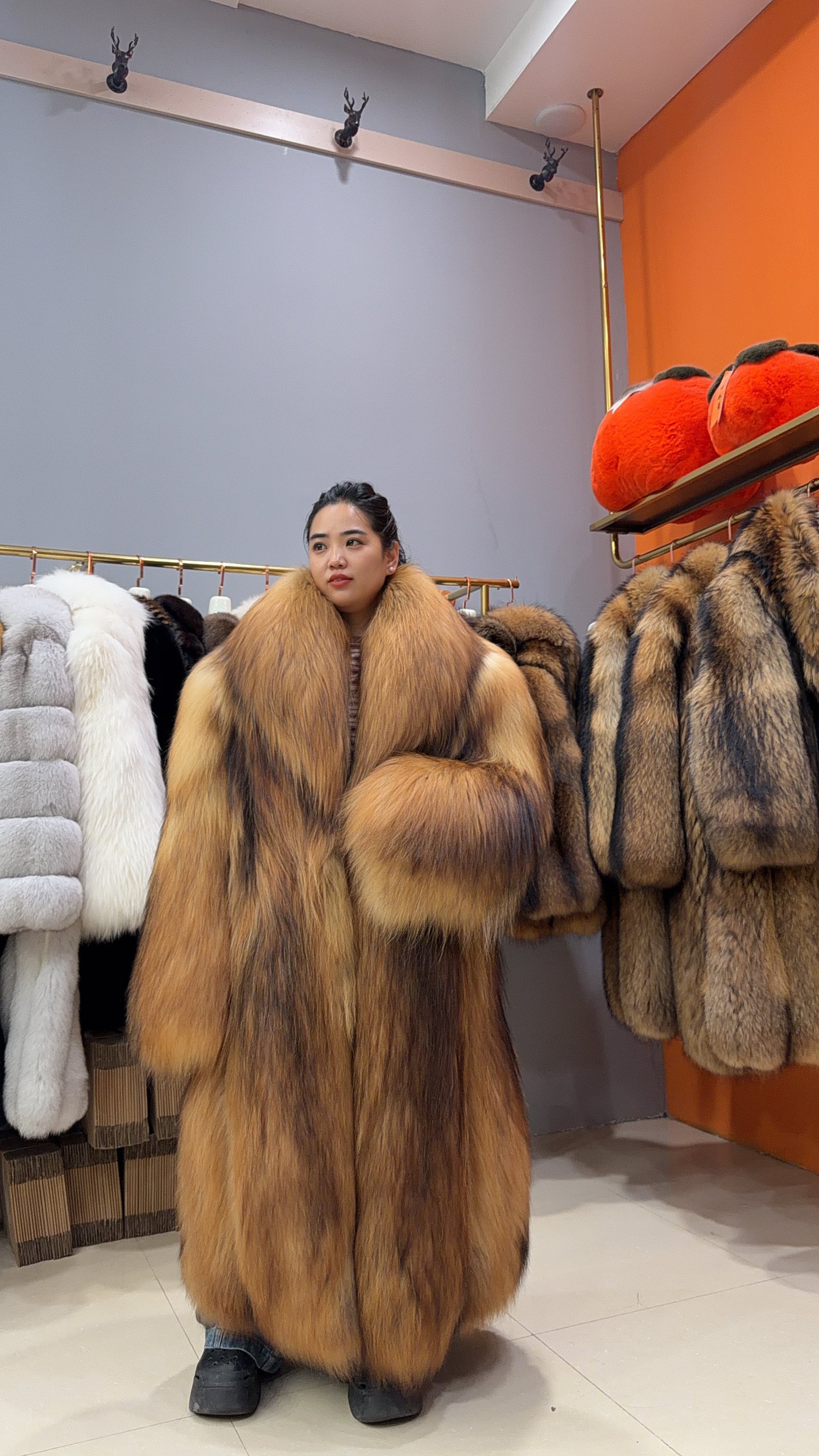 #2973 Women Men Long Full Skin Raccoon Fur Coat Oversized, Fur Vintage Luxury Winter .A