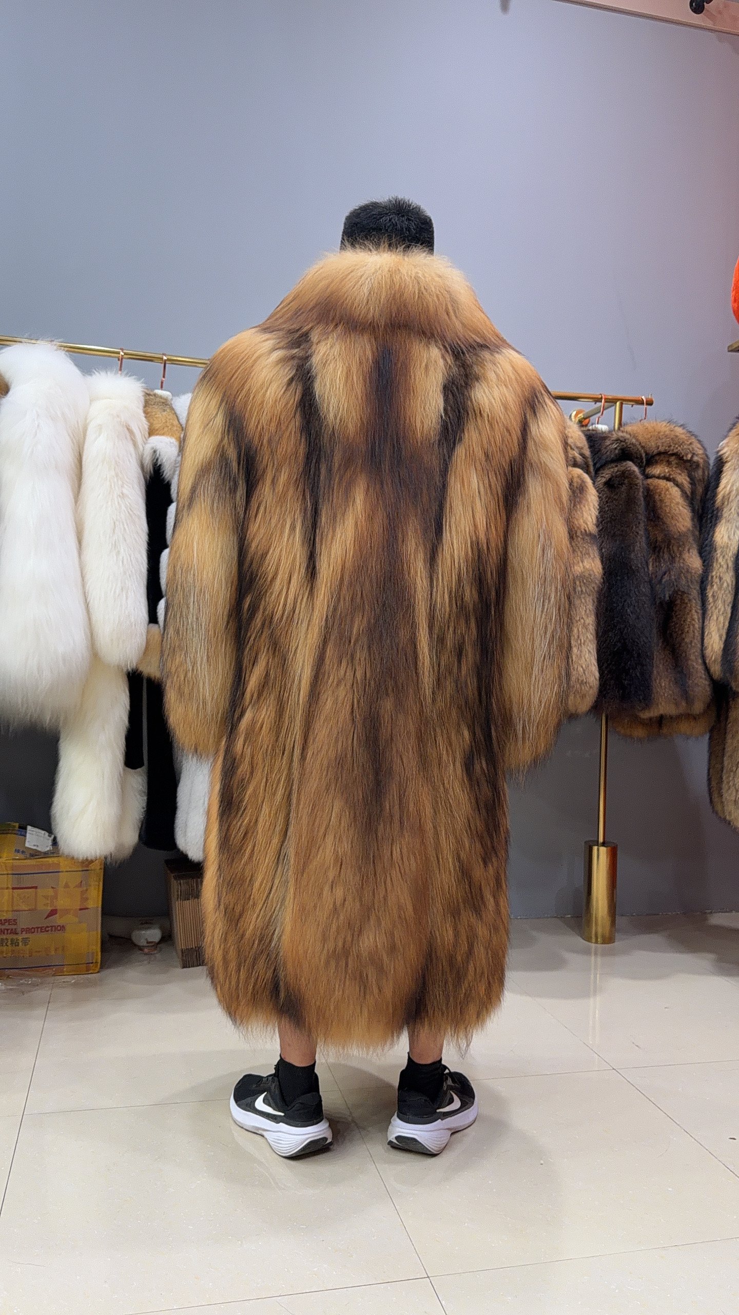 #2973 Women Men Long Full Skin Raccoon Fur Coat Oversized, Fur Vintage Luxury Winter .B