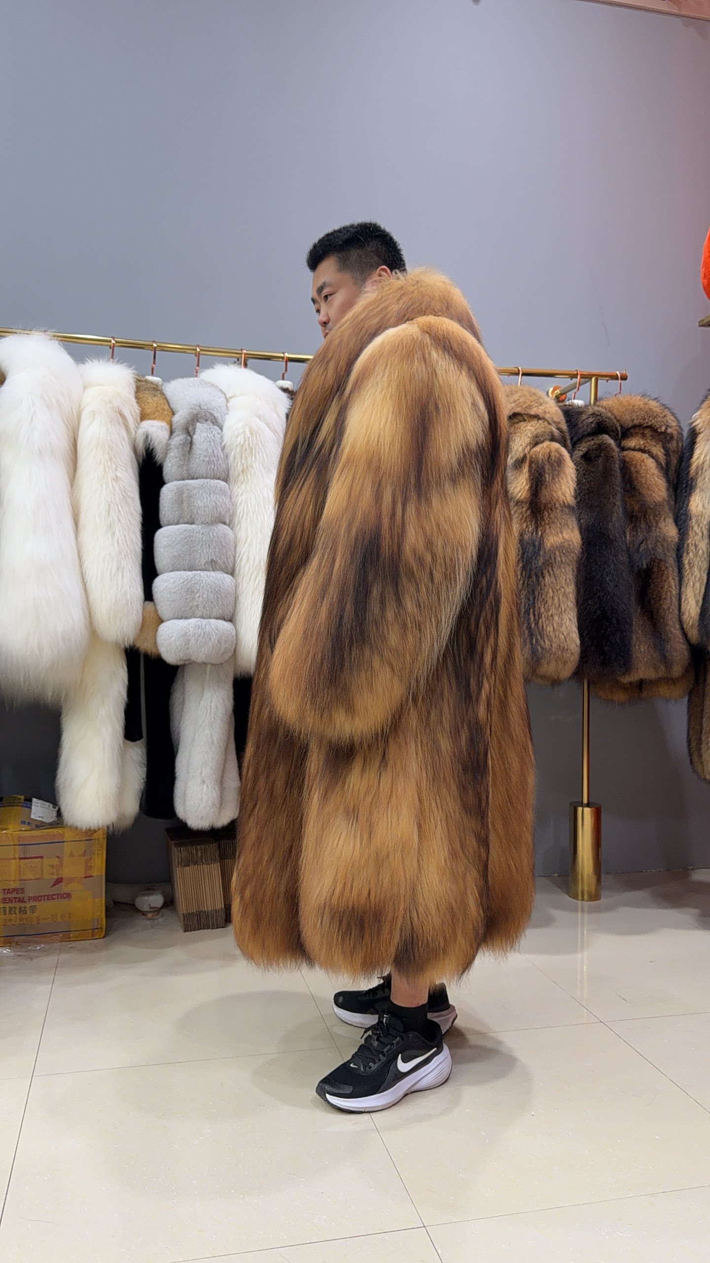 #2973 Women Men Long Full Skin Raccoon Fur Coat Oversized, Fur Vintage Luxury Winter .C
