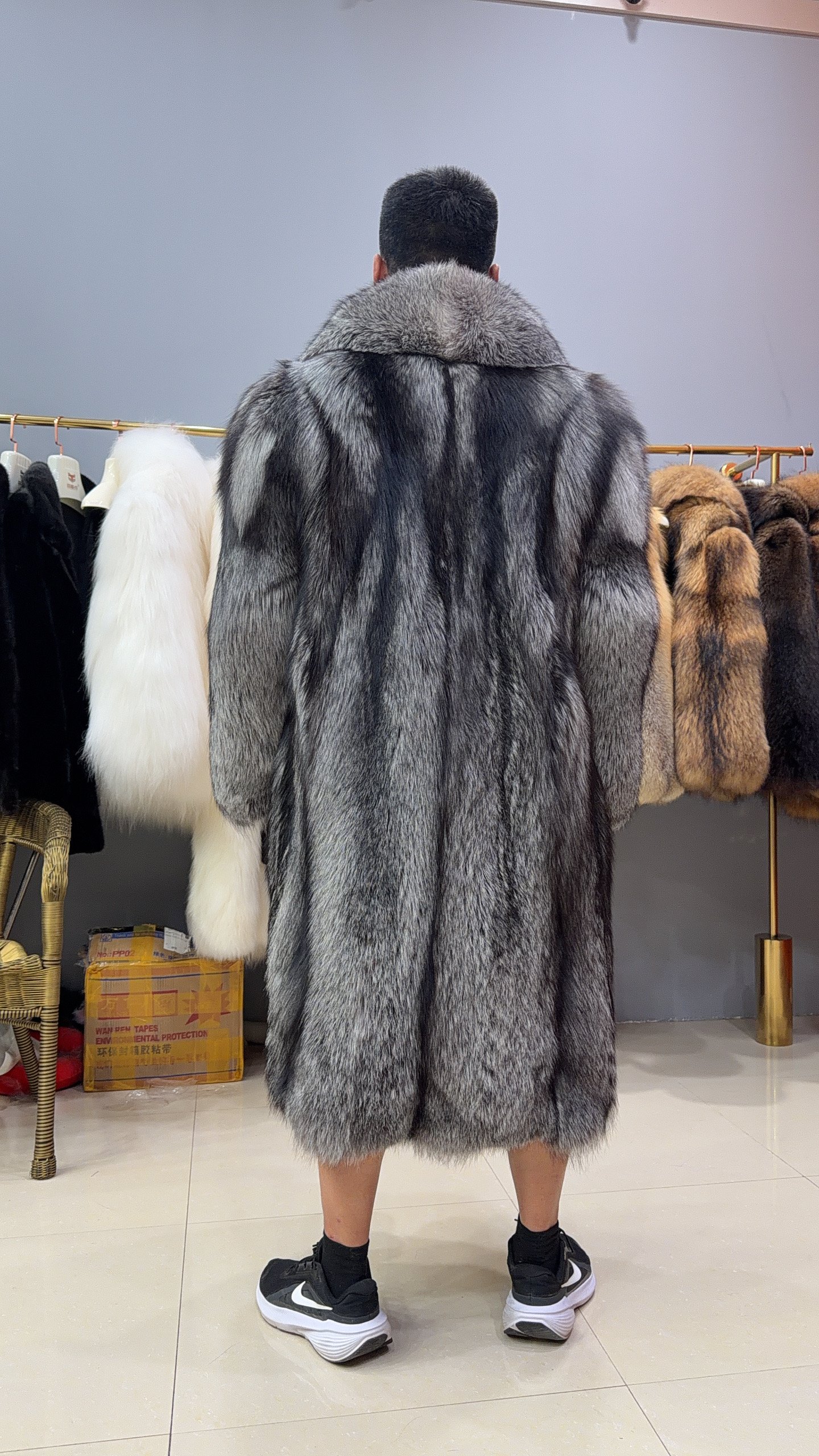 #2671 Men Long Full Skin Silver Fox Fur Coat , Oversized Luxury Warm Fox Fur Winter Outerwear With Hood.A